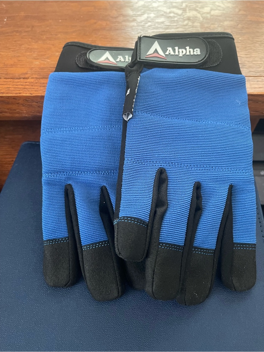 New no tag Alpha Blue and Black Work Gloves size medium